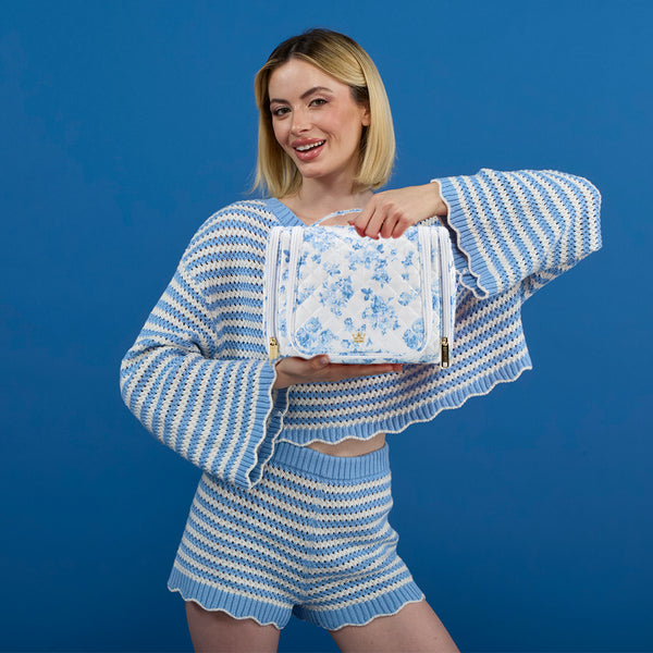 Hanging Travel Organizer